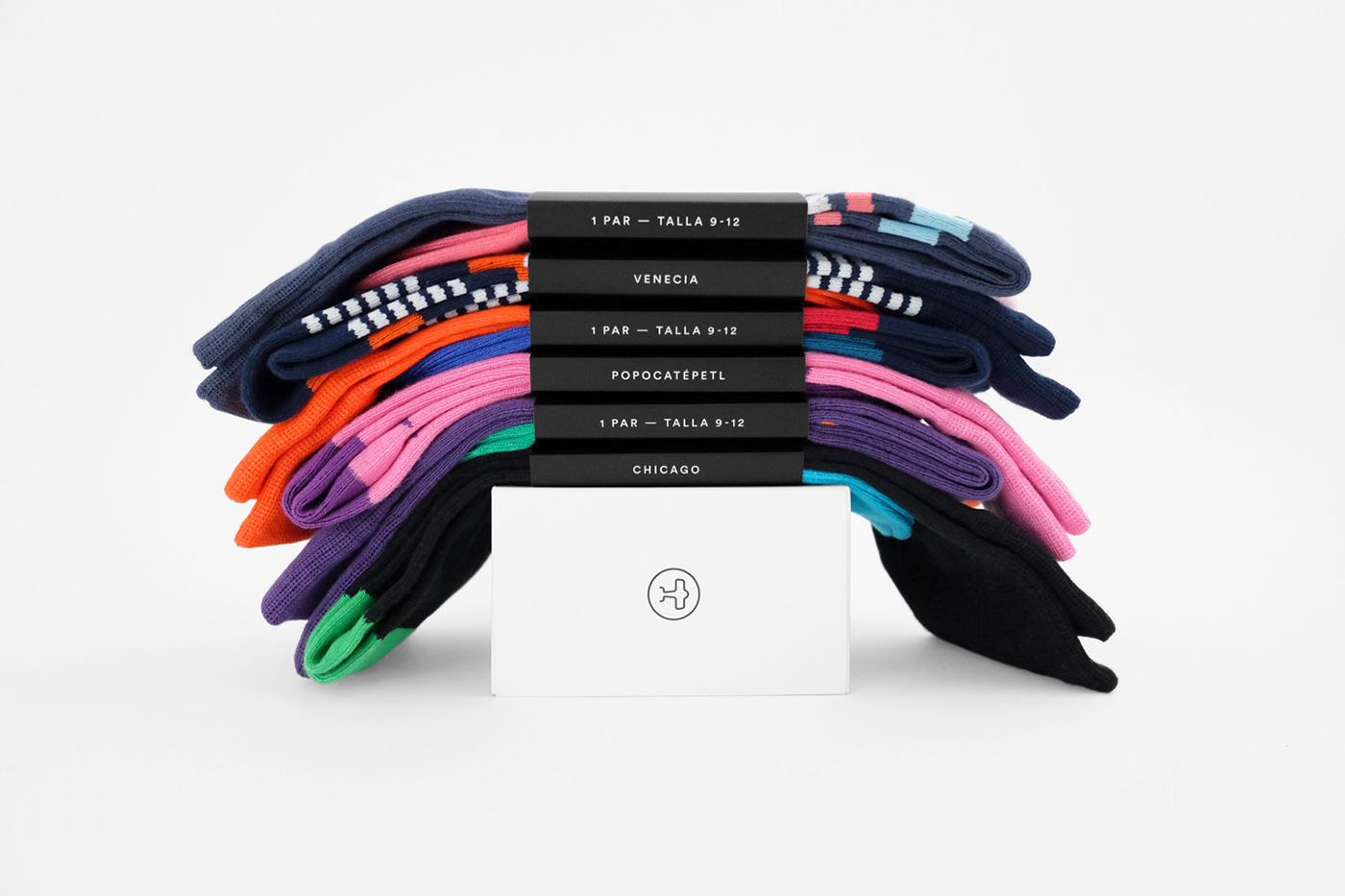 襪子簡約包裝設(shè)計(jì)