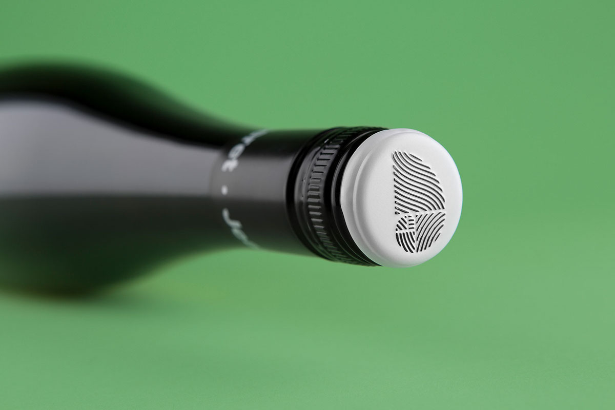 瑞士葡萄酒品牌標志運用