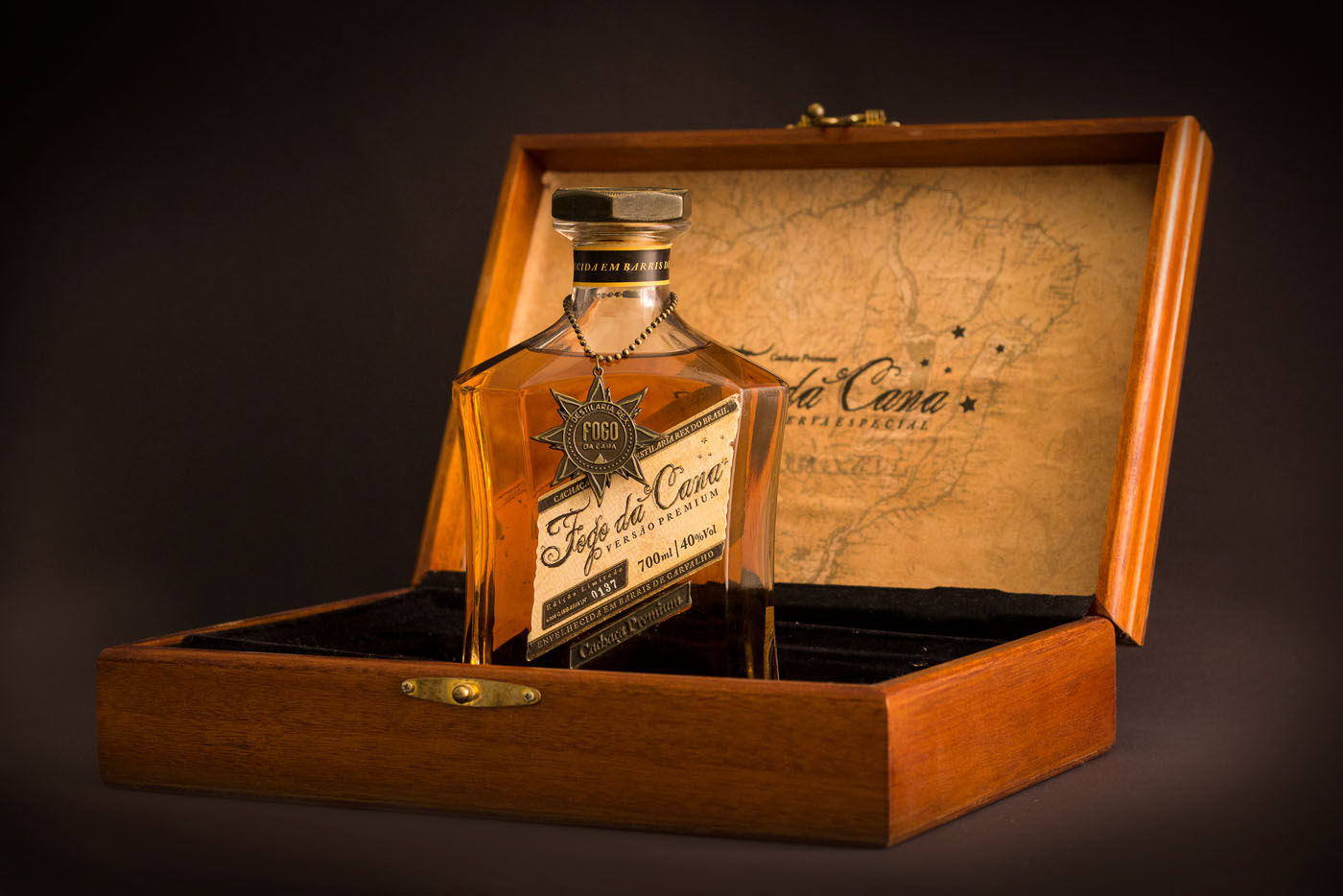 巴西高檔酒創(chuàng)意包裝設(shè)計