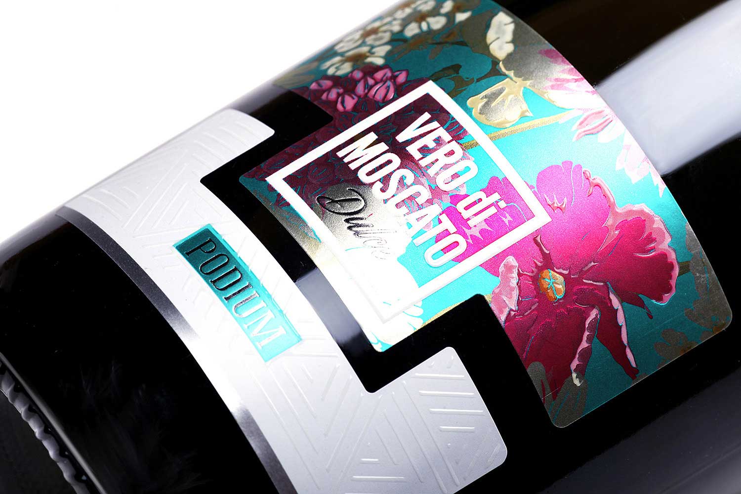 女性葡萄酒創(chuàng)意包裝設(shè)計(jì)