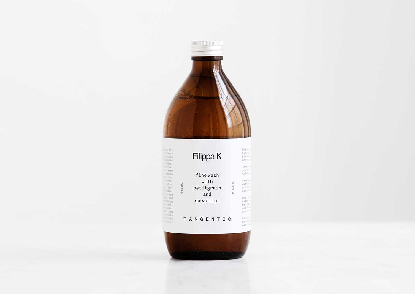 高級衣物護理用品包裝設(shè)計