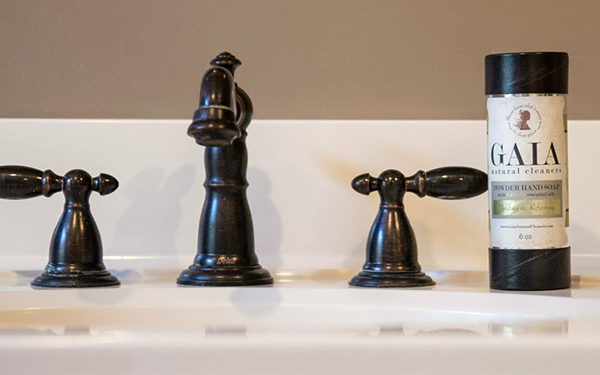  自然清潔產(chǎn)品創(chuàng)意包裝設(shè)計(jì)