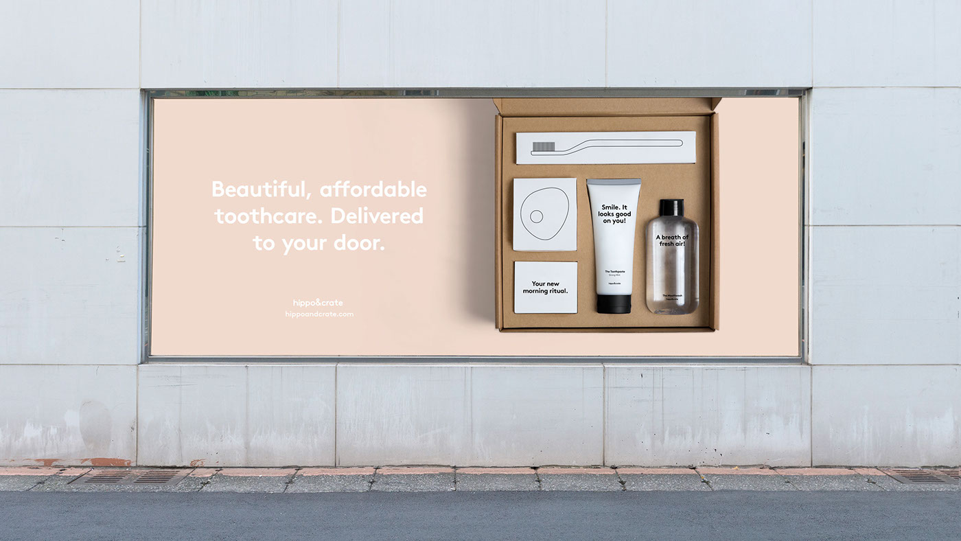 牙齒護理產(chǎn)品戶外海報