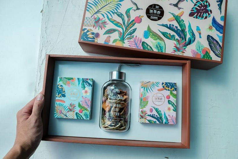 農(nóng)副產(chǎn)品-水果干包裝盒設計